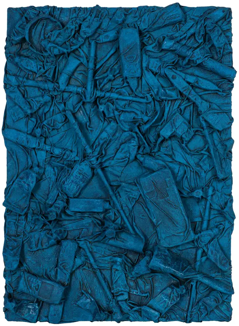 Il Convivio n. 2 - Opera materica e scultorea in blu di Bruno Florio